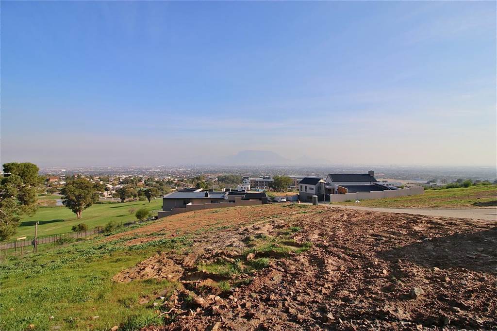 995 m² Land available in Baronetcy Estate photo number 5