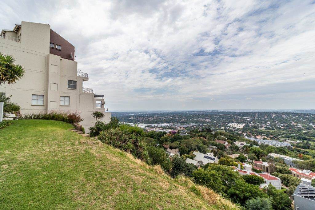 1 Bed Apartment in Northcliff photo number 18