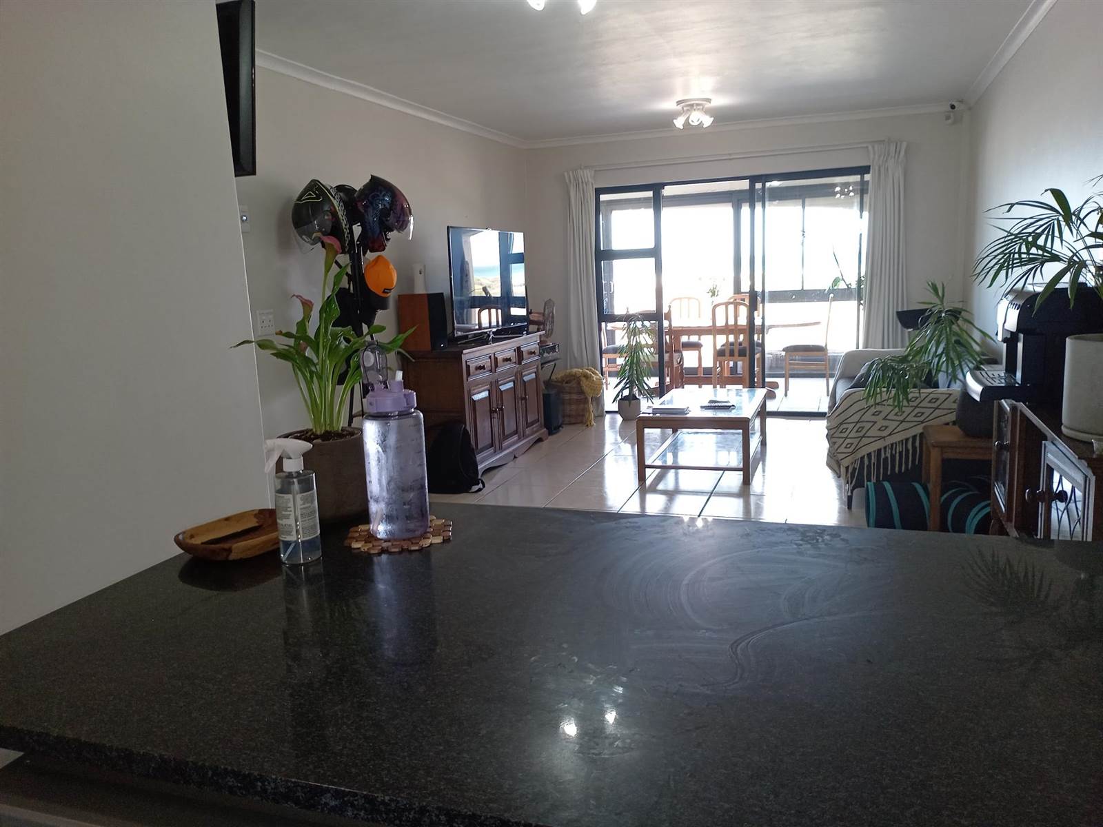 2 Bed Apartment in Muizenberg photo number 6
