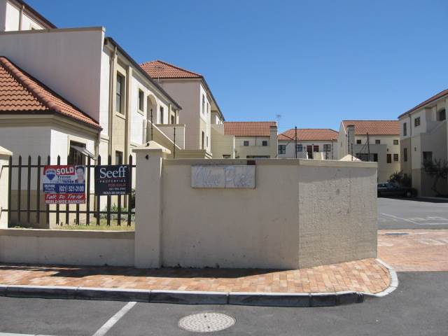 3 Bed Apartment in Parklands photo number 1