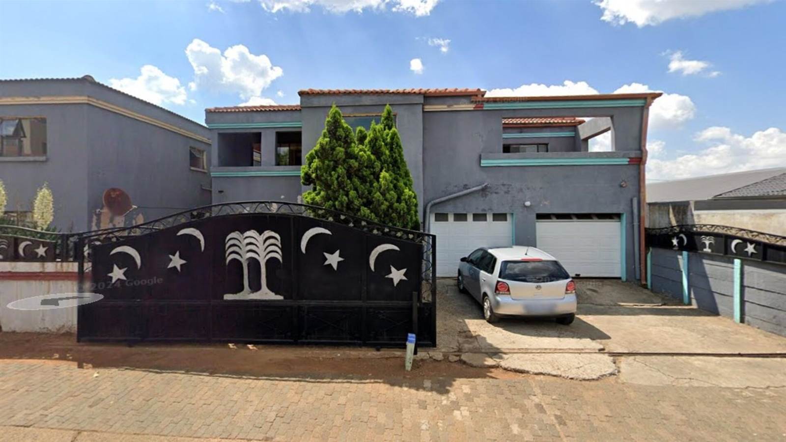 6 Bed House in Lenasia photo number 13