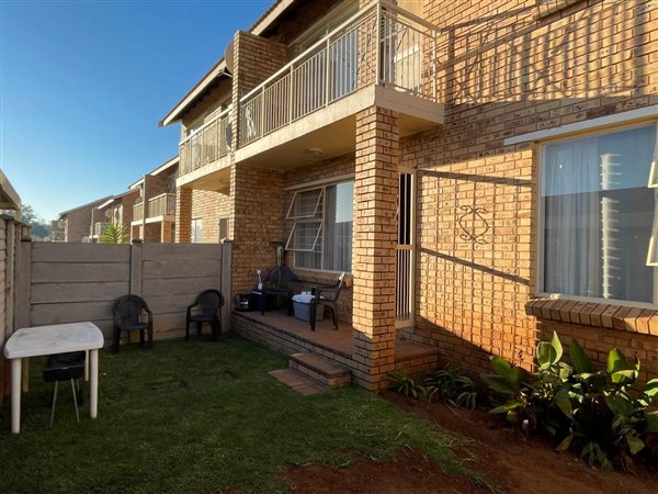 2 Bedroom Townhouse 2 Bedroom Townhouse