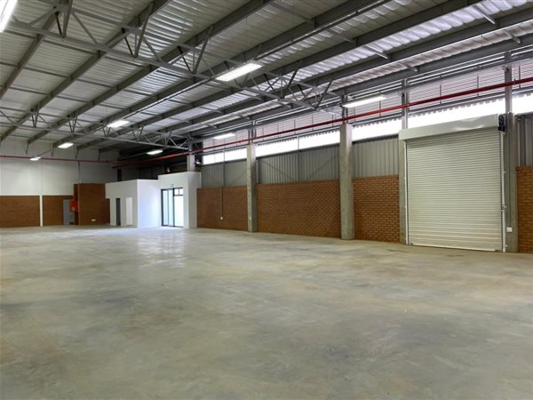 783  m² Industrial space