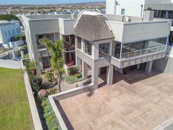 5 Bedroom House 5 Bedroom House