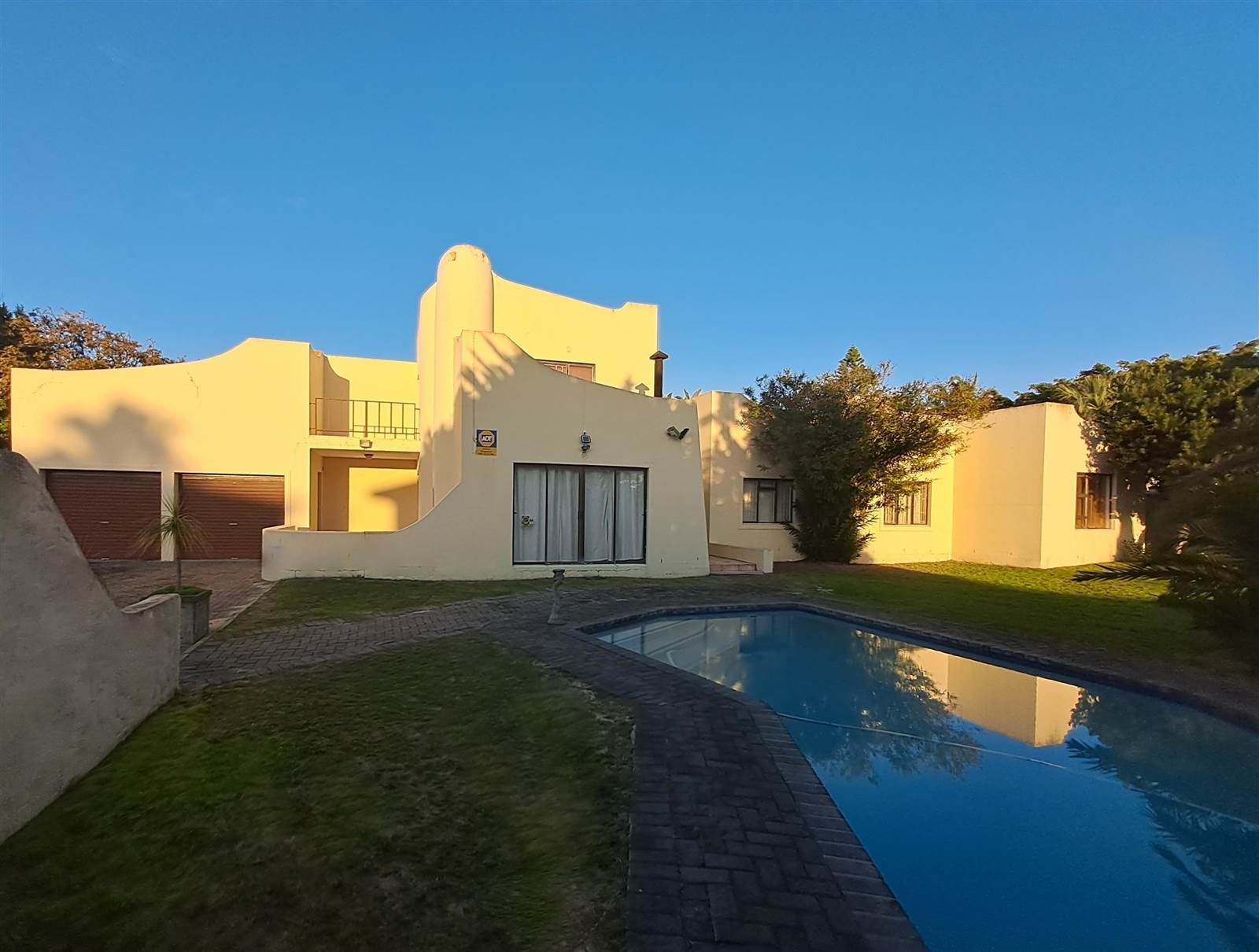 5 Bed House in Blouberg Rise photo number 19