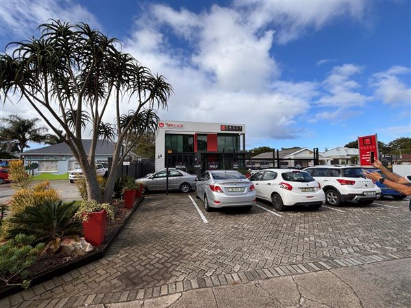 120  m² Commercial space in Walmer