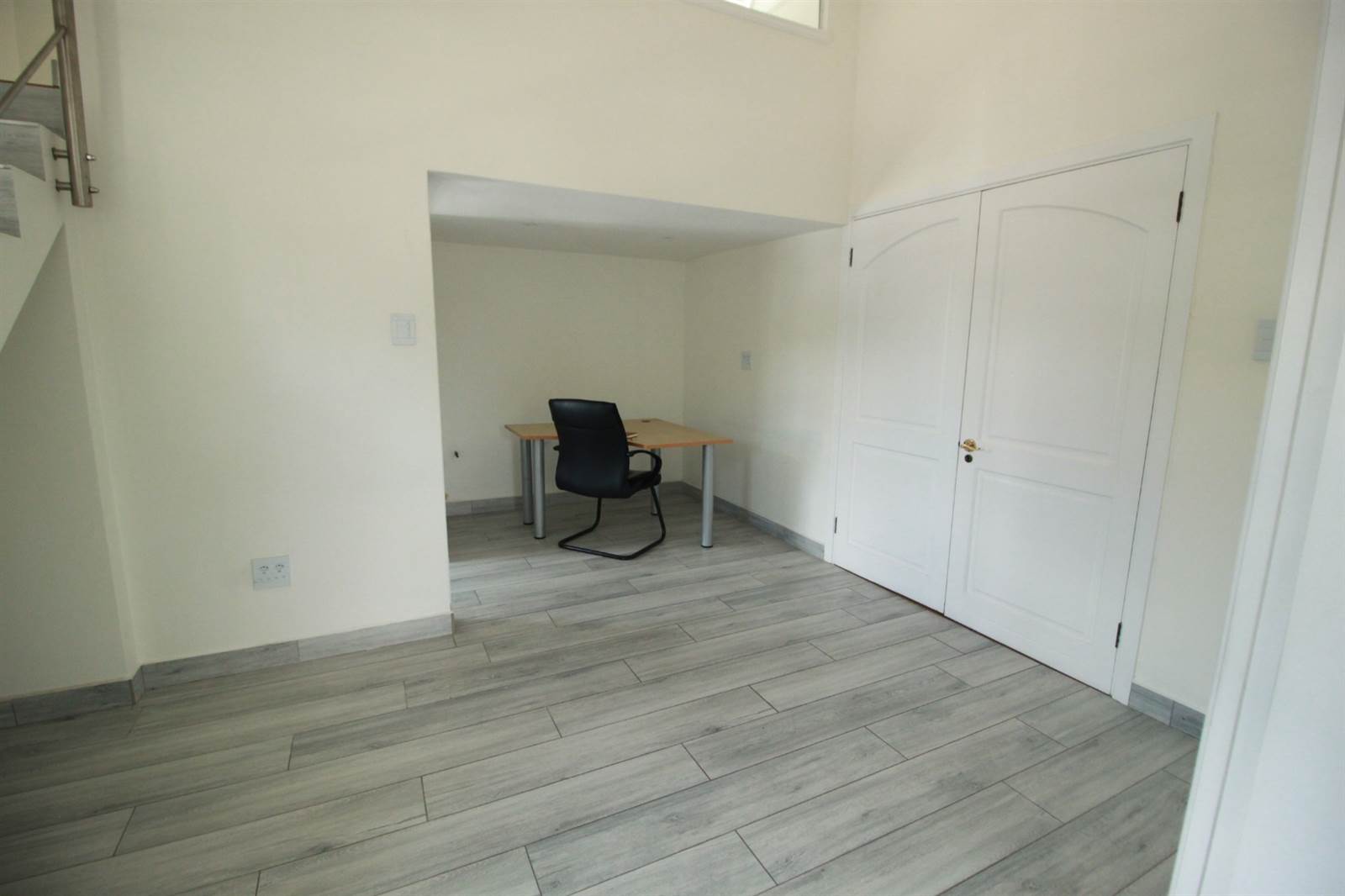 35  m² Commercial space in Bedfordview photo number 2
