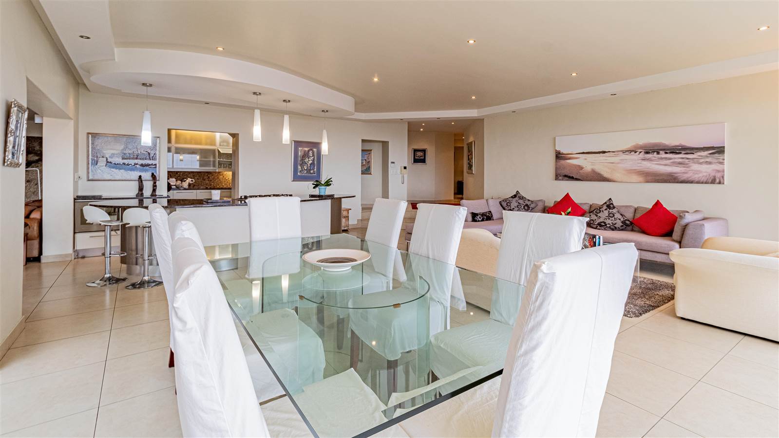 4 Bed House in Fresnaye photo number 18