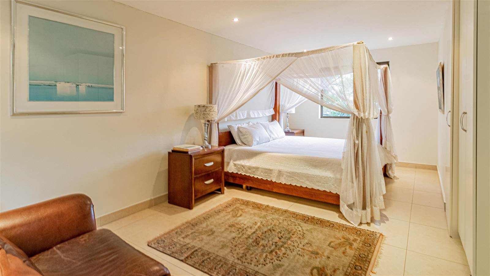 4 Bed House in Fresnaye photo number 24