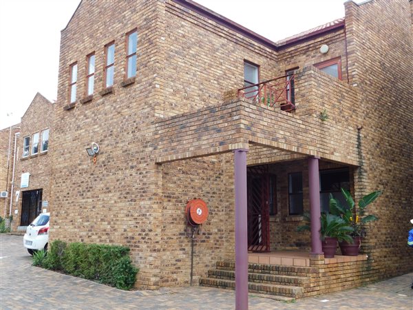 240 m² Commercial space 240 m² Commercial space