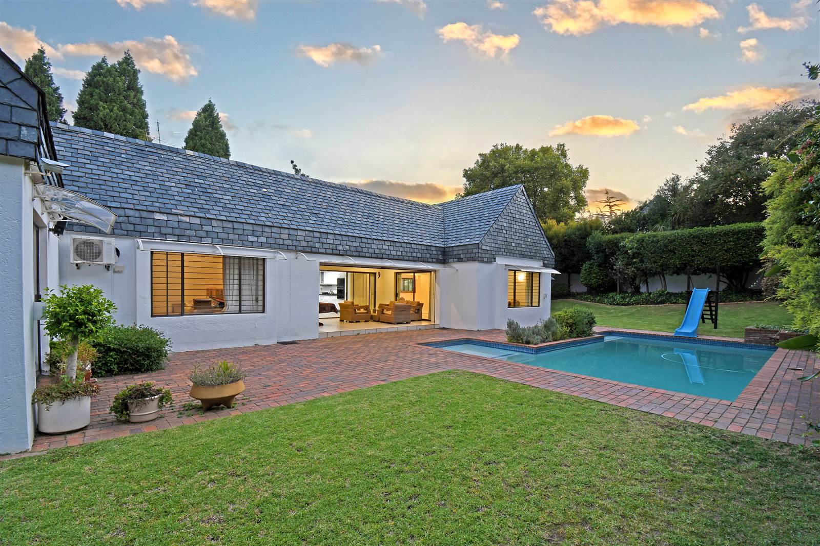 4 Bed House in Inanda photo number 24