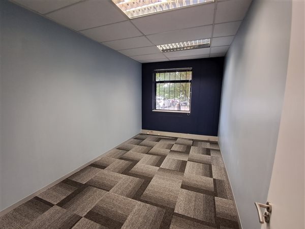309  m² Commercial space
