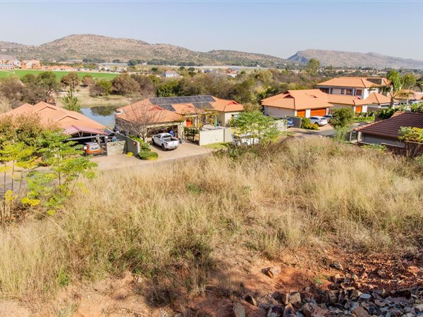 960 m² Land available in Birdwood