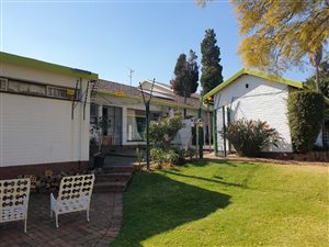 4 Bed House in Dewetshof