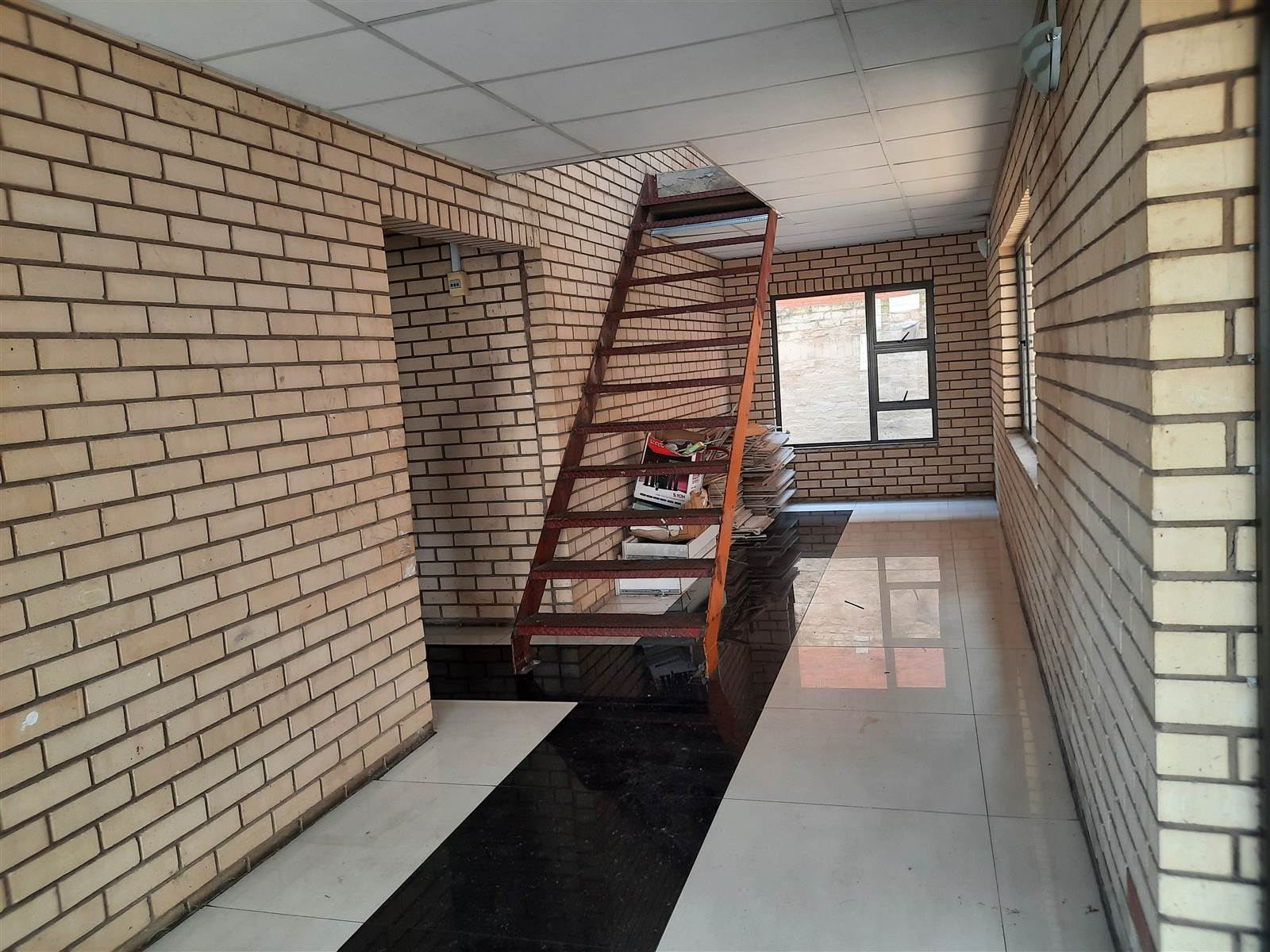 655  m² Commercial space in Pietermaritzburg Central photo number 9