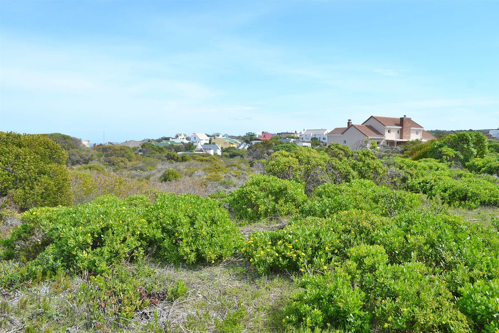 748 m² Land available in Suiderstrand photo number 1