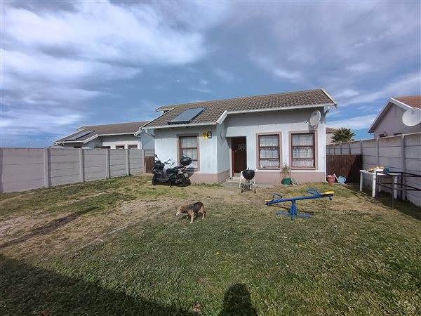 2 Bedroom Townhouse 2 Bedroom Townhouse