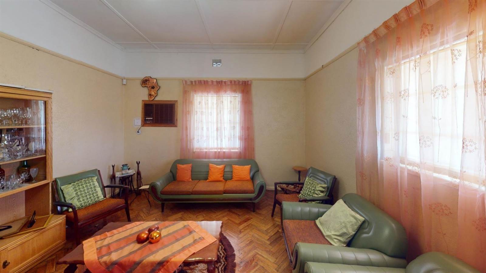4 Bed House in Upington photo number 25