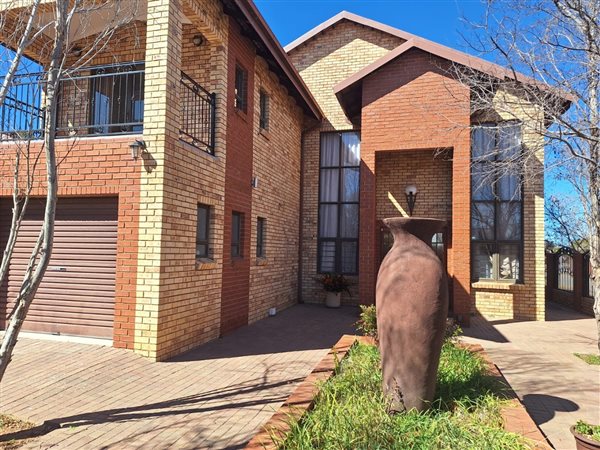 3 Bedroom House 3 Bedroom House