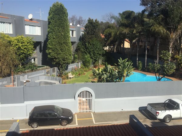 1 Bedroom Flat 1 Bedroom Flat