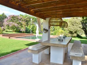 4 Bed House in Blue Hills Equestrian Estate
