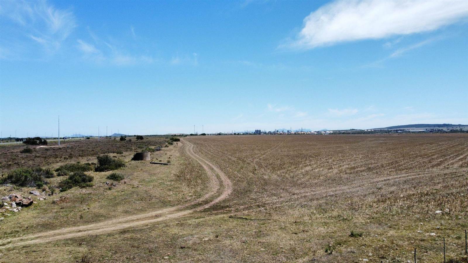 35 ha Land available in Mossdustria photo number 2