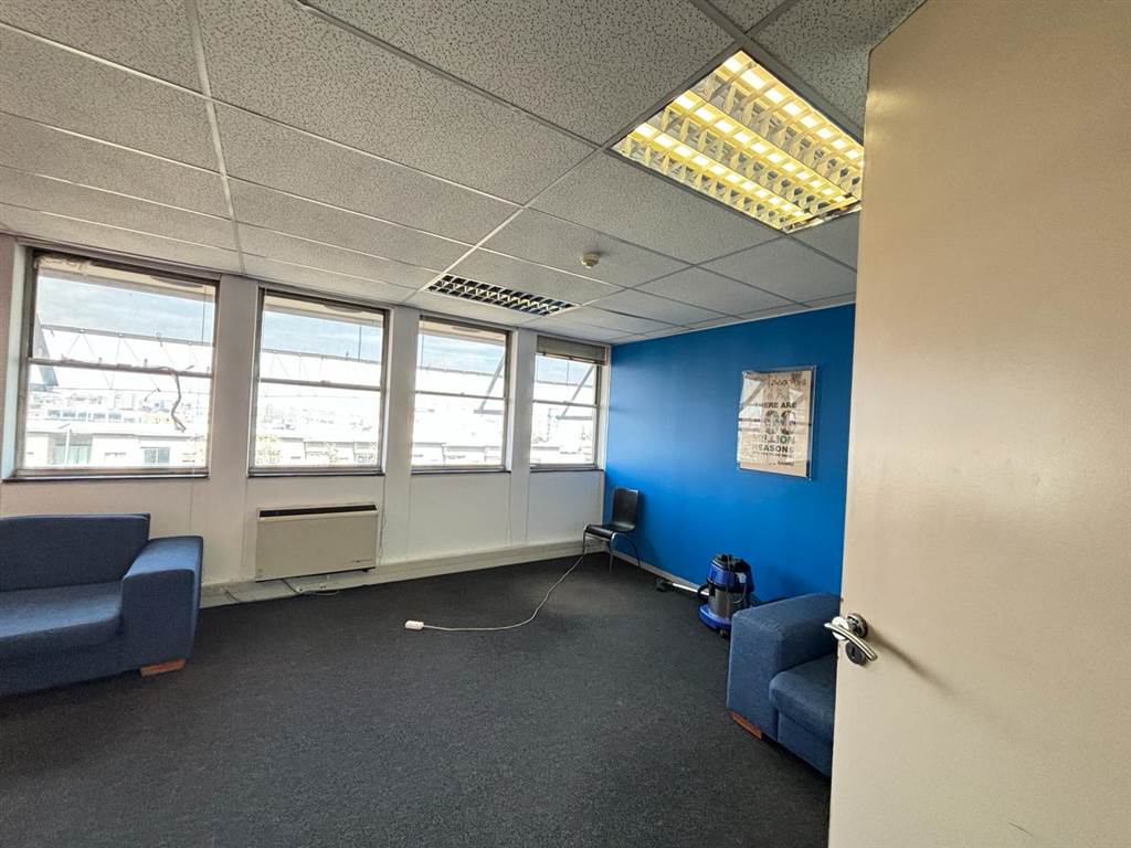 500  m² Commercial space in Braamfontein photo number 4