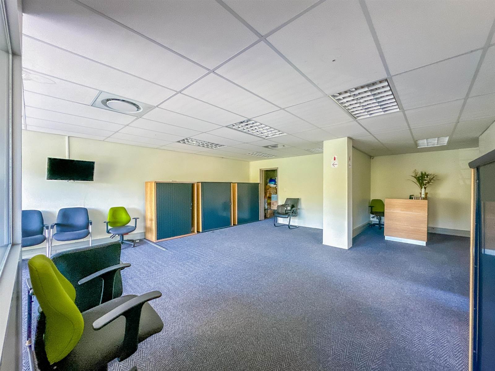 249  m² Office Space in Westville photo number 9