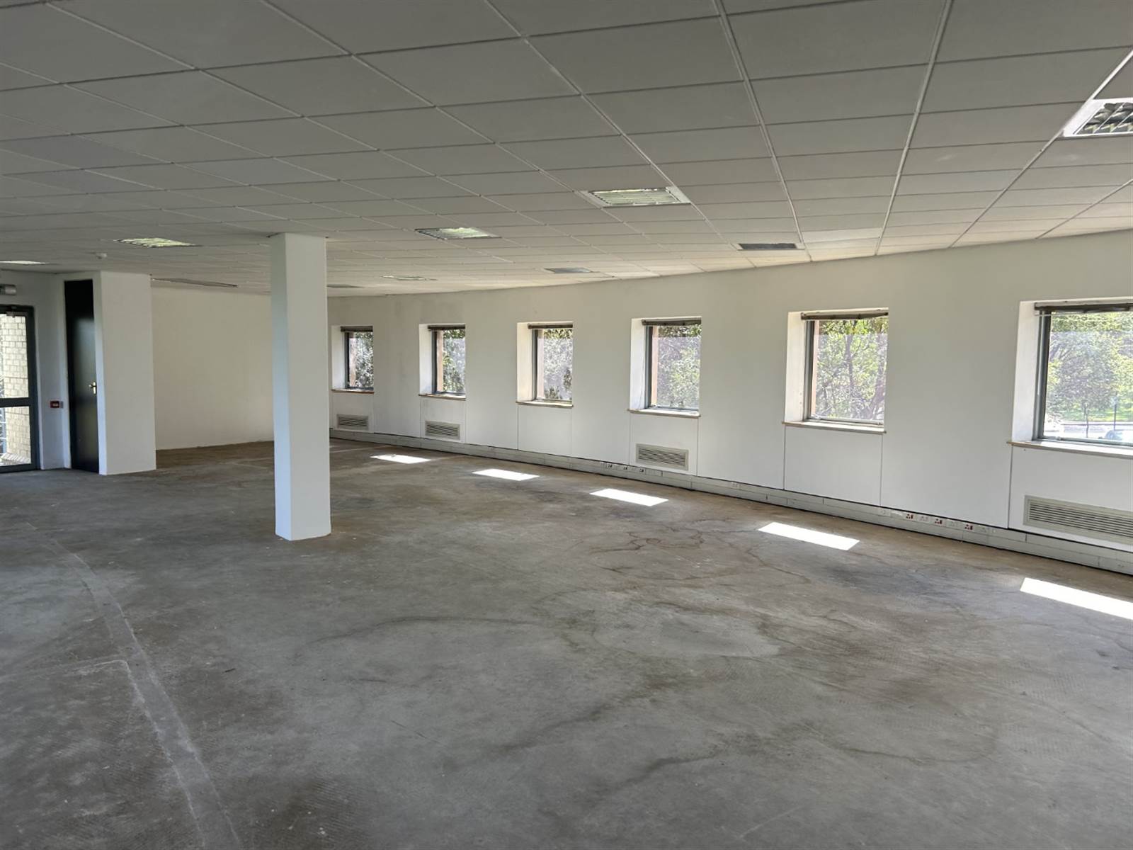 376  m² Commercial space in Woodmead photo number 8