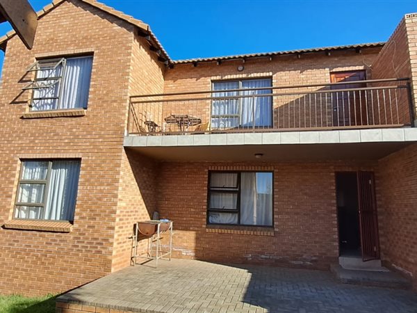 2 Bed Townhouse in Shellyvale