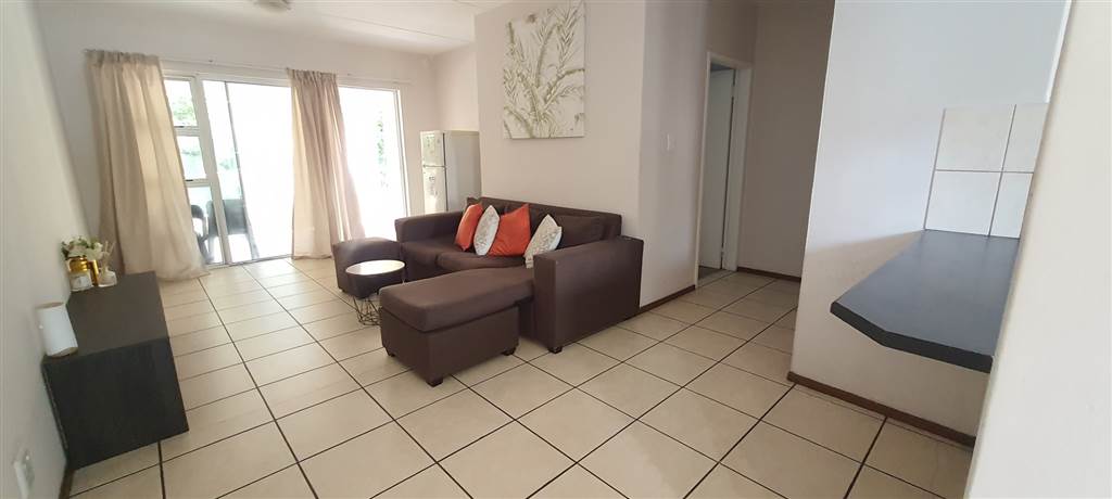 2 Bed Apartment in Randburg Central photo number 10