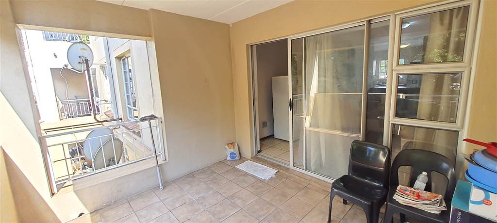 2 Bed Apartment in Randburg Central photo number 28