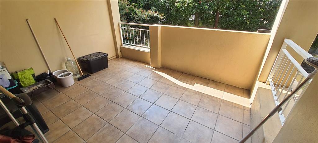 2 Bed Apartment in Randburg Central photo number 27