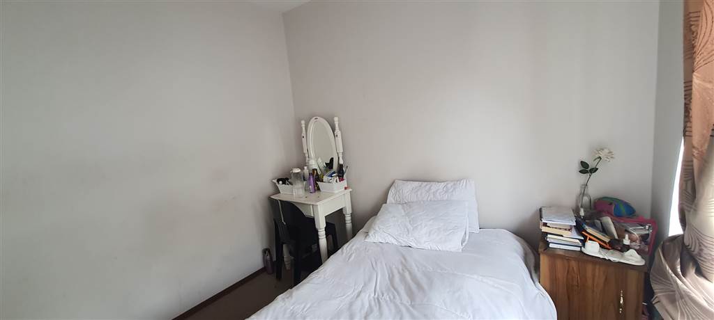 2 Bed Apartment in Randburg Central photo number 23