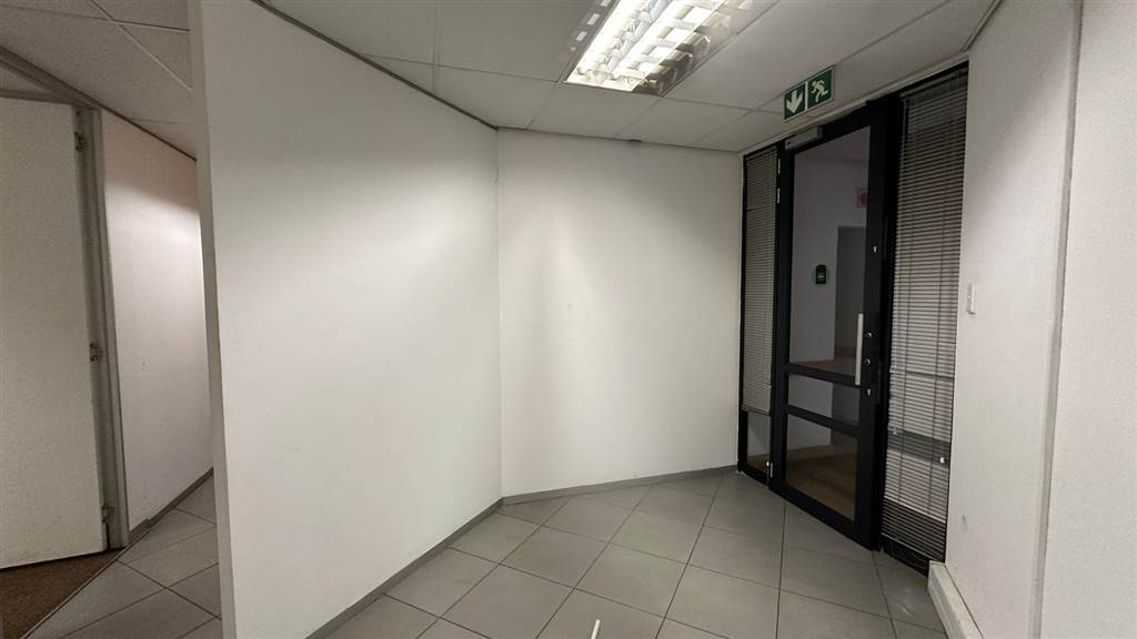 80  m² Commercial space in Highveld photo number 3