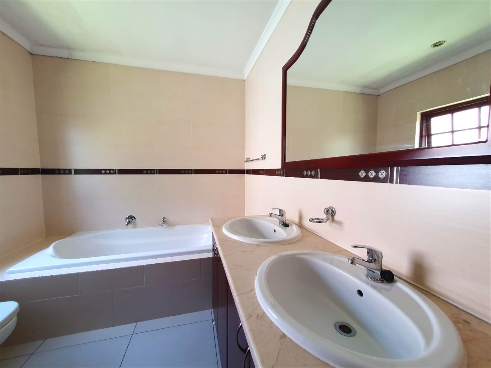 3 Bed House in Kyalami photo number 18