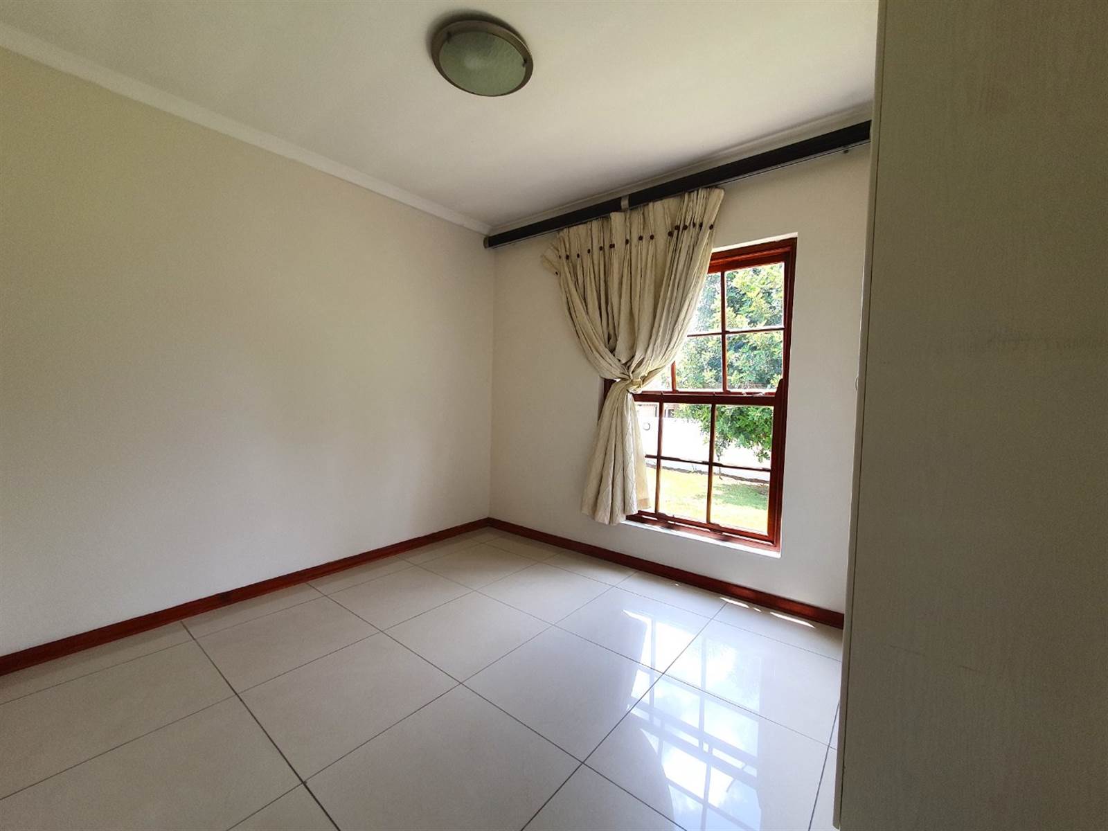3 Bed House in Kyalami photo number 10