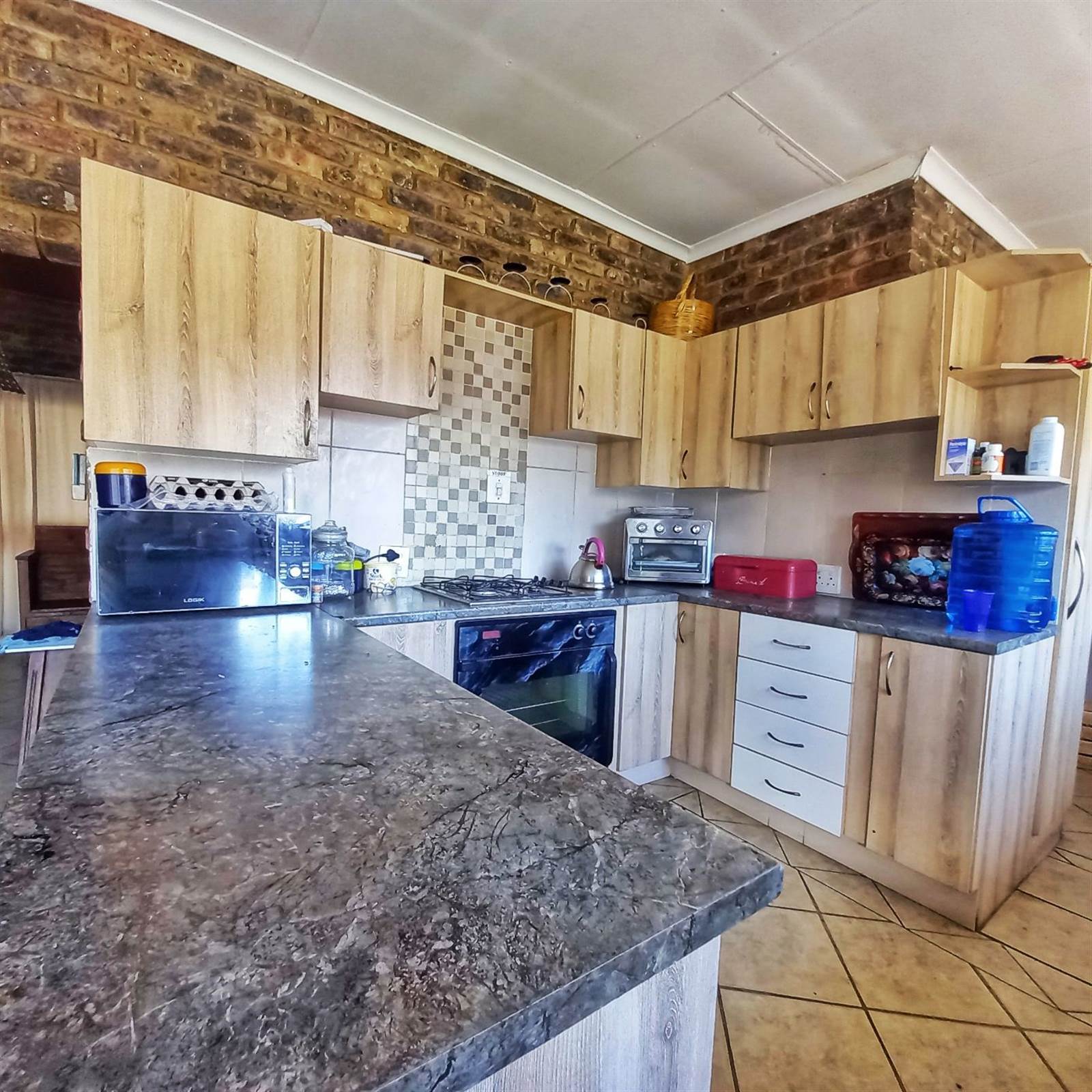3 Bed House in Pretoria North photo number 3