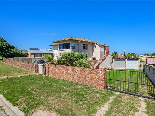 3 Bedroom House 3 Bedroom House