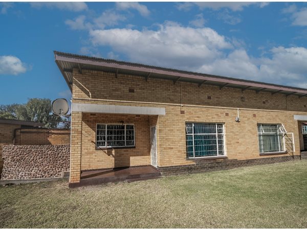 2 Bedroom Townhouse