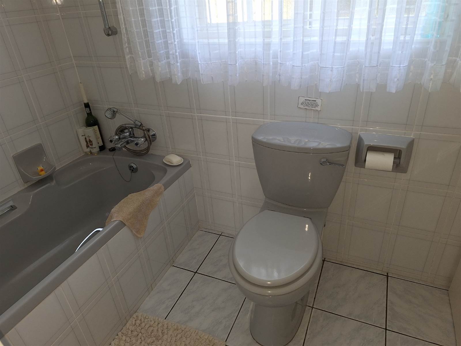 3 Bed Townhouse in Umtentweni photo number 23