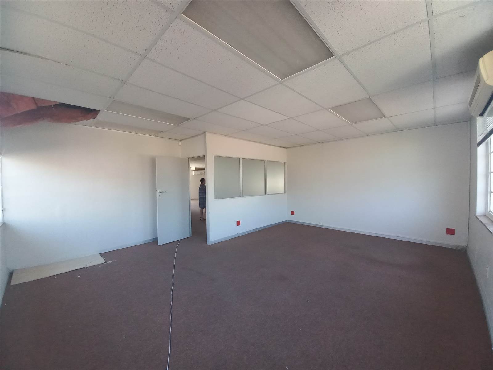 213  m² Commercial space in Pinelands photo number 15