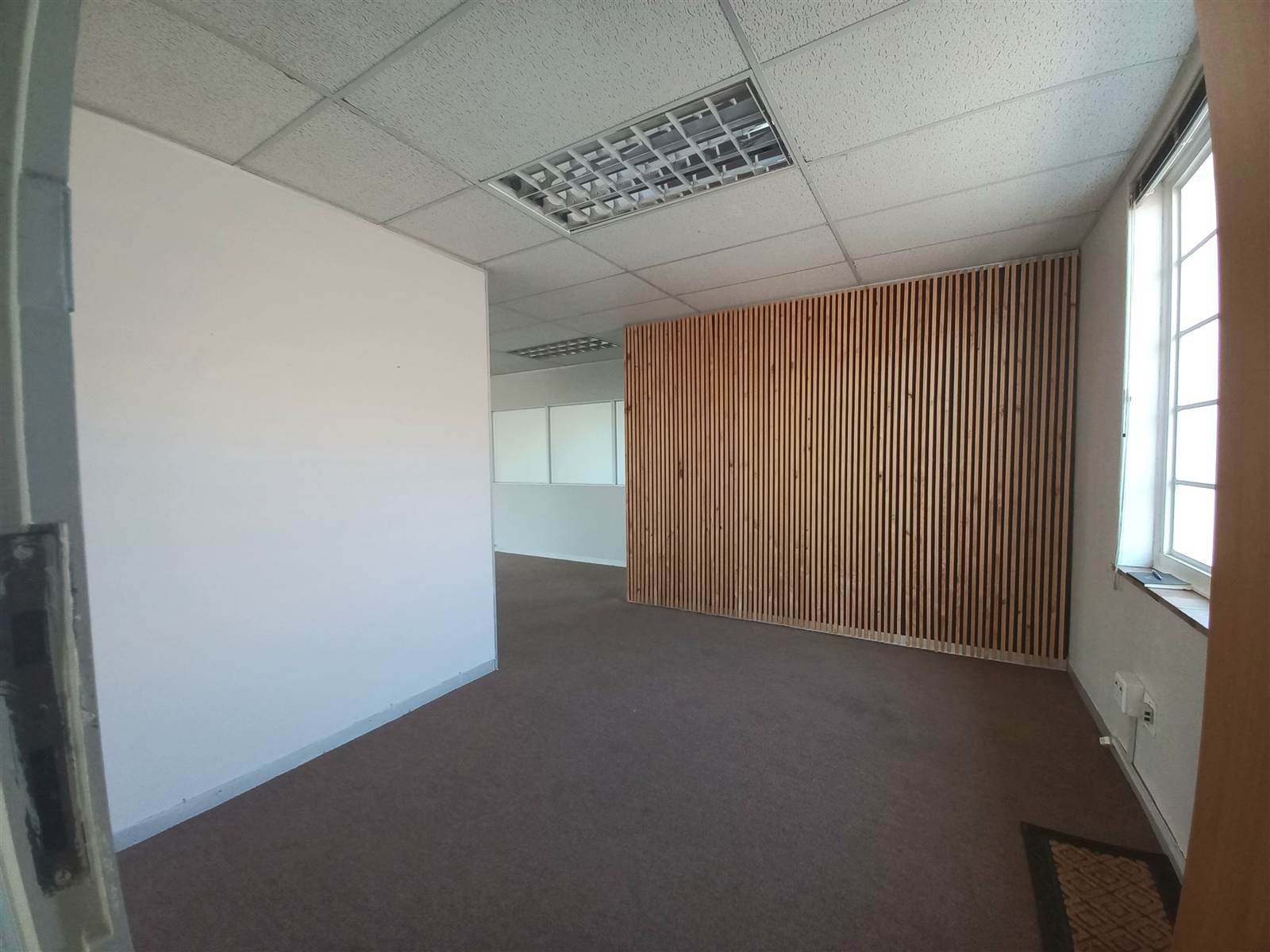 213  m² Commercial space in Pinelands photo number 4
