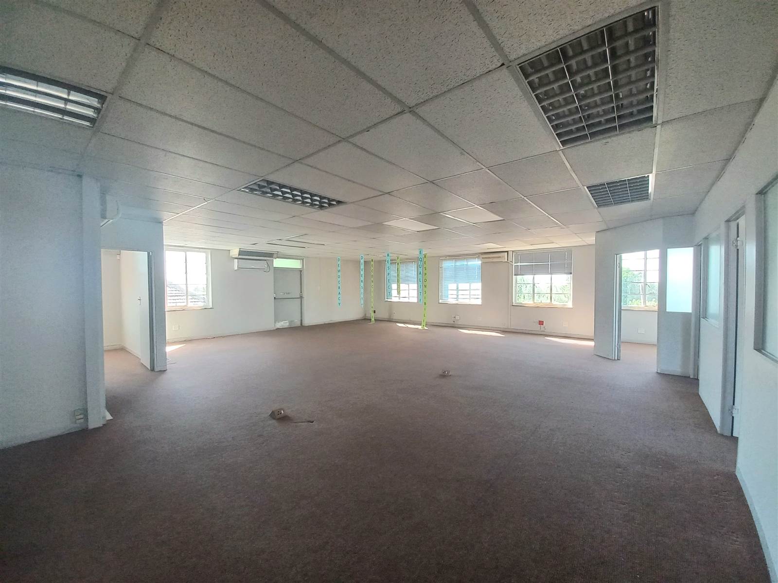 213  m² Commercial space in Pinelands photo number 14