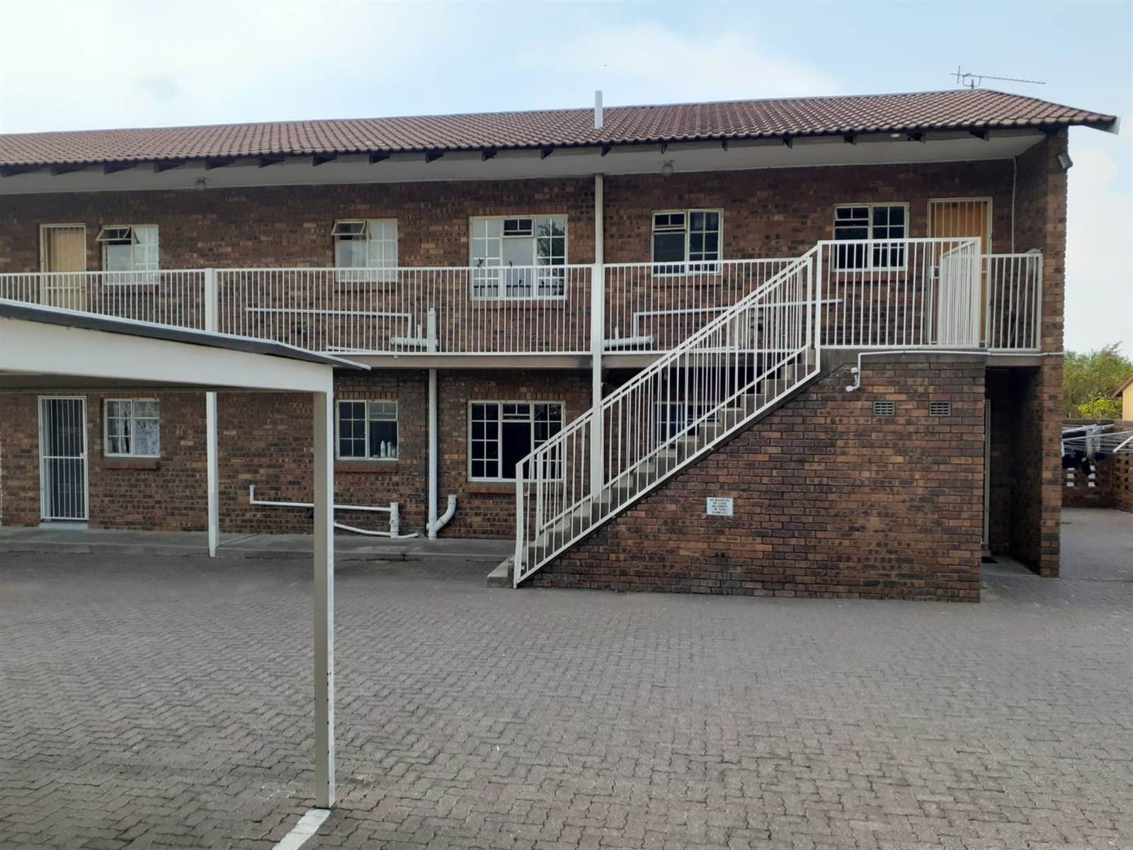 1 Bed Flat in Secunda photo number 13