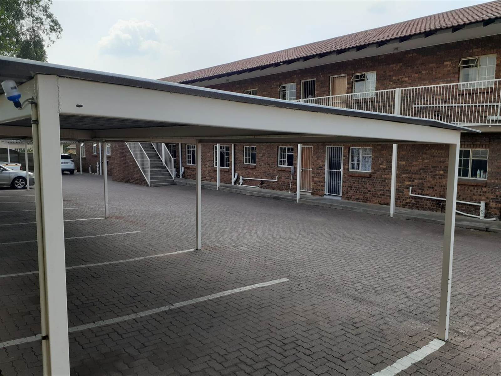 1 Bed Flat in Secunda photo number 12