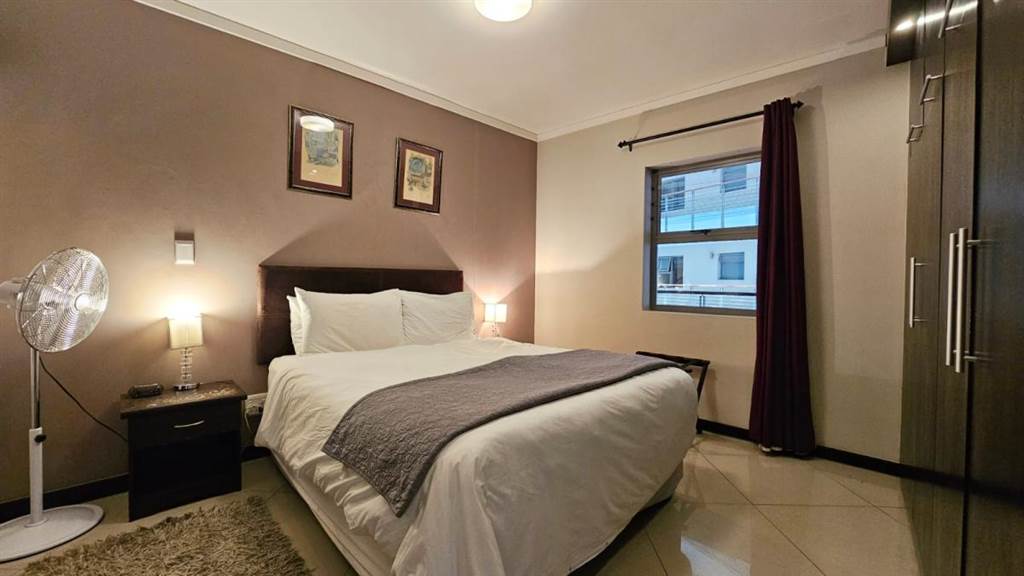 1 Bed Apartment in Cape Town City Centre photo number 5
