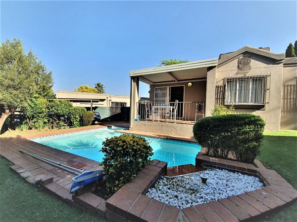 2 Bedroom House 2 Bedroom House