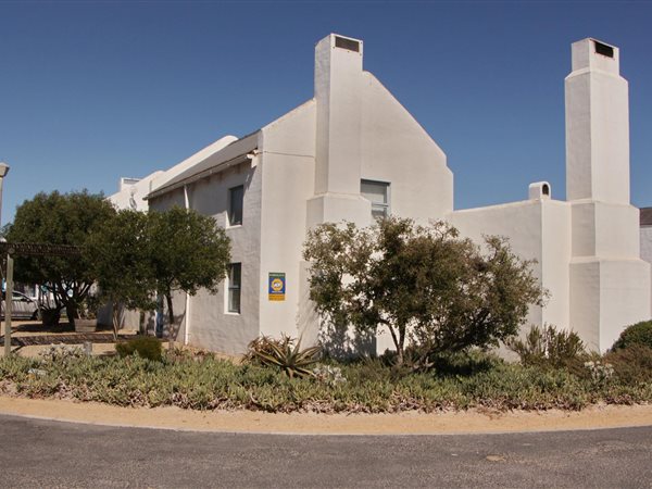 5 Bed House in Paternoster
