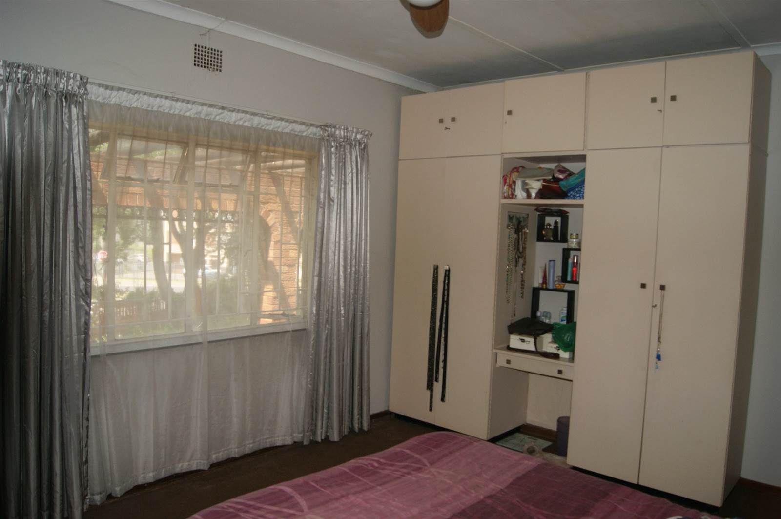 4 Bed House in Wespark photo number 11